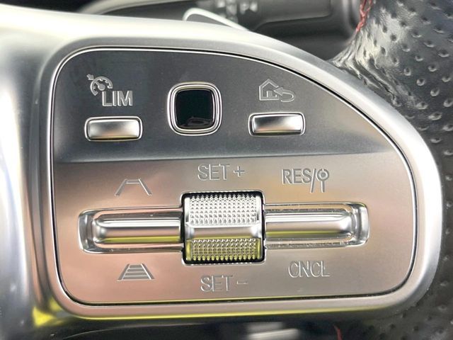 MERCEDES BENZ MERCEDES BENZ GLA class 2020