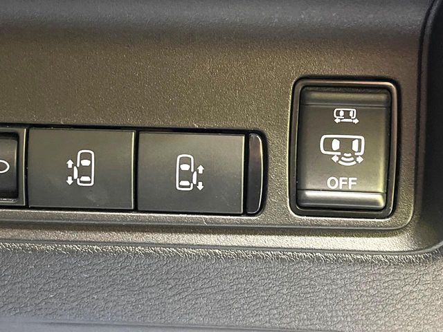 NISSAN SERENA  WG 2023