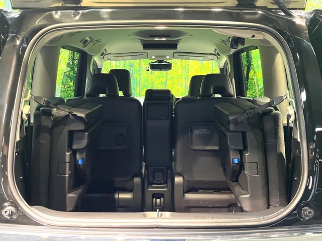 NISSAN SERENA  WG 2023