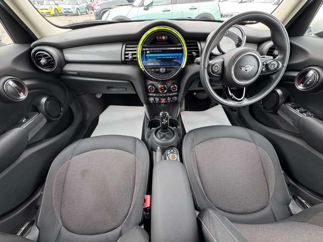 BMW MINI COOPER 5DOOR 2019