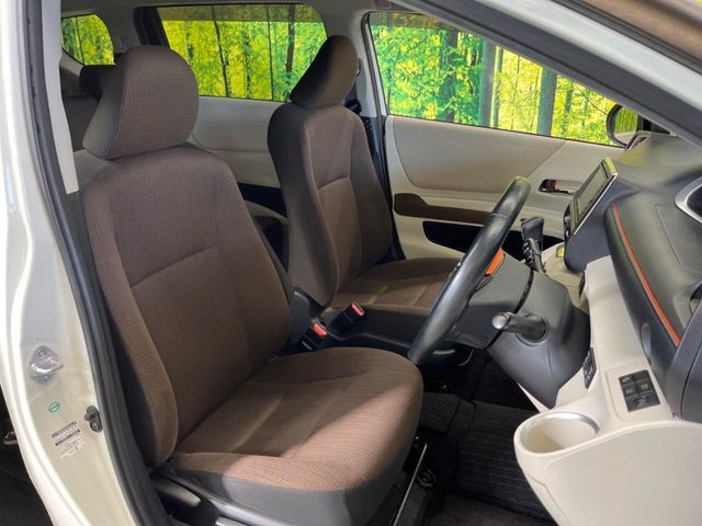 TOYOTA SIENTA HYBRID 2018