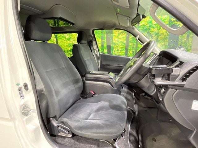 TOYOTA HIACE van 2WD 2016