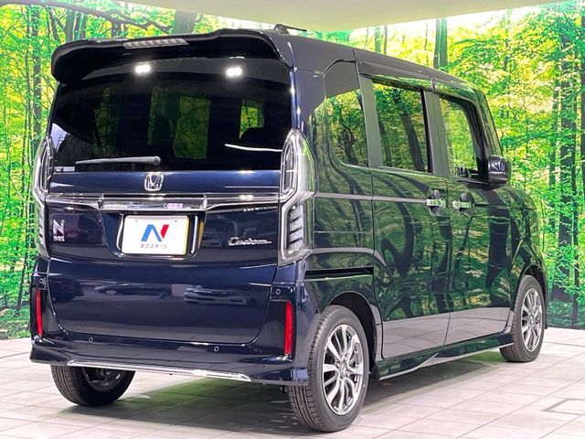 HONDA N BOX CUSTOM 2022
