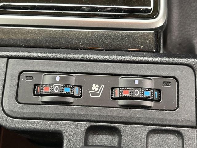 TOYOTA LANDCRUISER PRADO 2020