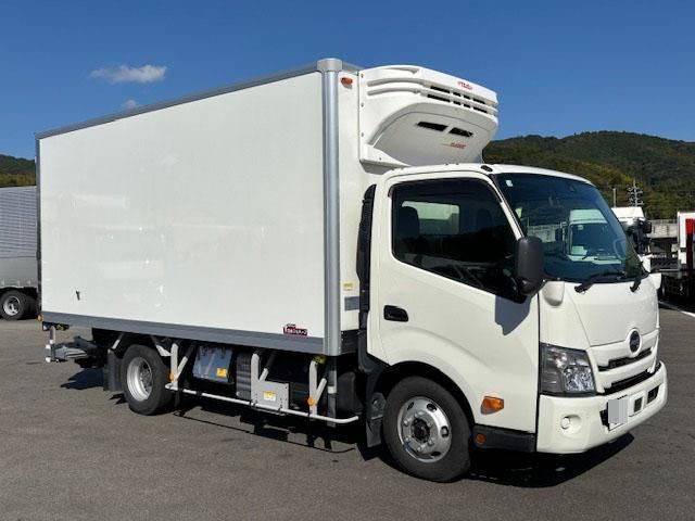 HINO DUTRO 2022