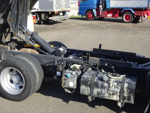 MITSUBISHI CANTER 2018