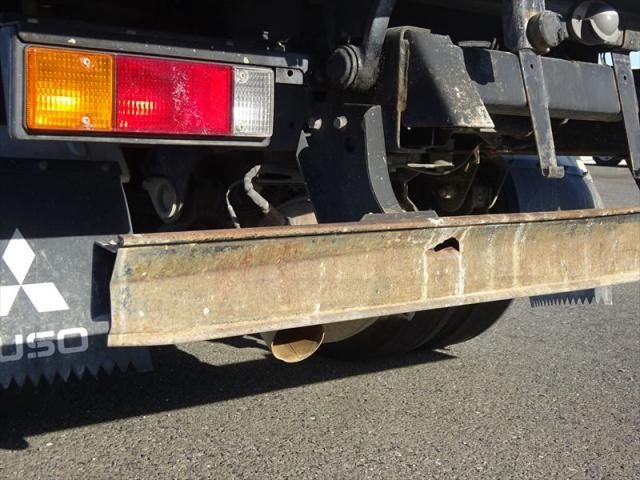 MITSUBISHI CANTER 2018