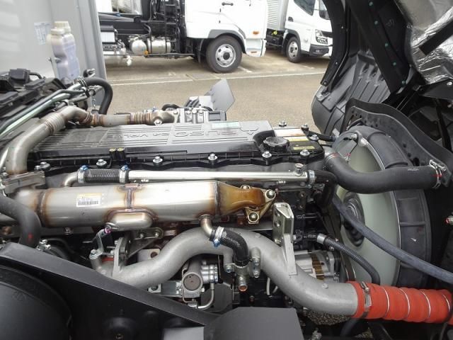 MITSUBISHI FUSOU FIGHTER 2024