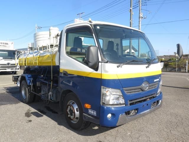 HINO DUTRO 2017