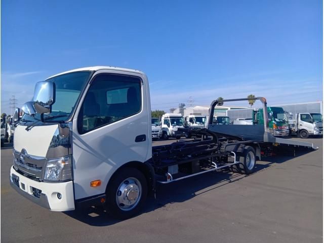 HINO DUTRO 2021