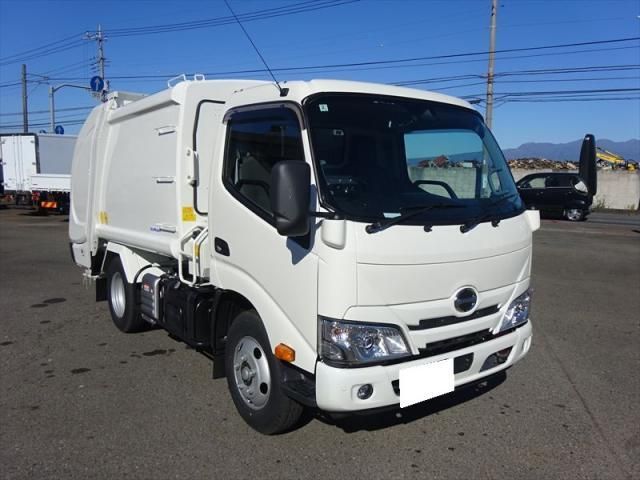 HINO DUTRO 2025