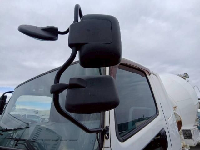 MITSUBISHI FUSOU FIGHTER 2017