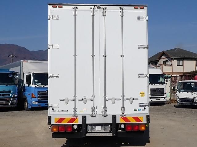 MITSUBISHI FUSOU SUPER GREAT 2020