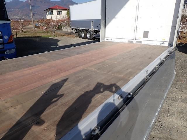 MITSUBISHI FUSOU SUPER GREAT 2020