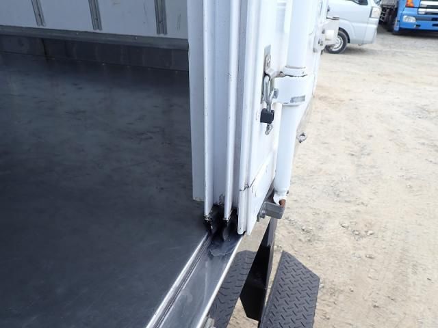 MITSUBISHI CANTER 2018