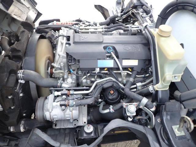 MITSUBISHI CANTER 2018