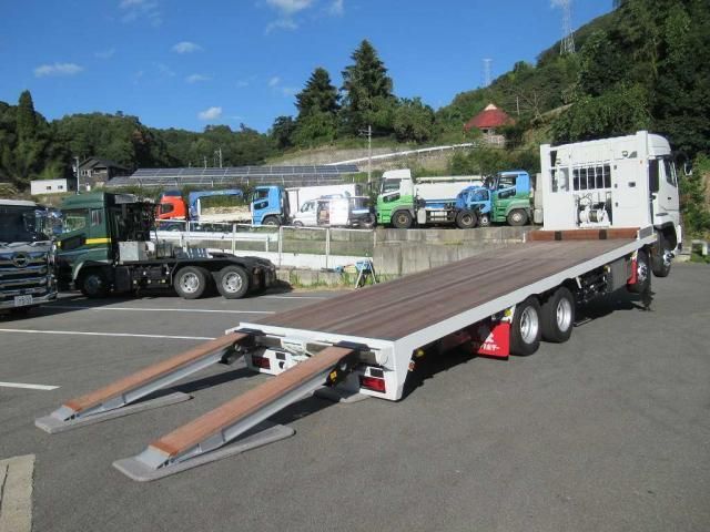 MITSUBISHI FUSOU SUPER GREAT 2025