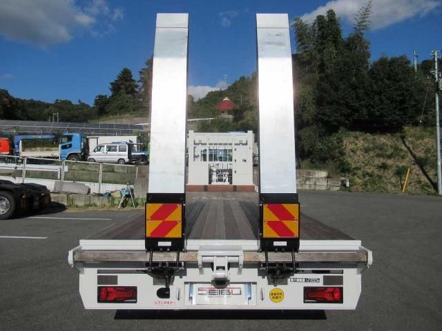 MITSUBISHI FUSOU SUPER GREAT 2025