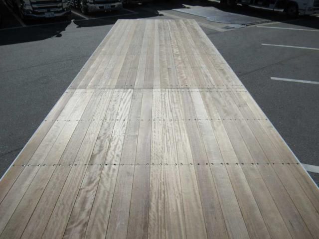 MITSUBISHI FUSOU SUPER GREAT 2025