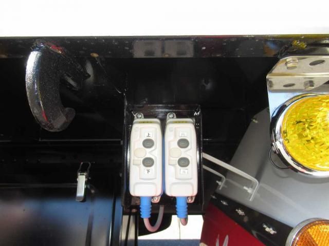 MITSUBISHI FUSOU SUPER GREAT 2025