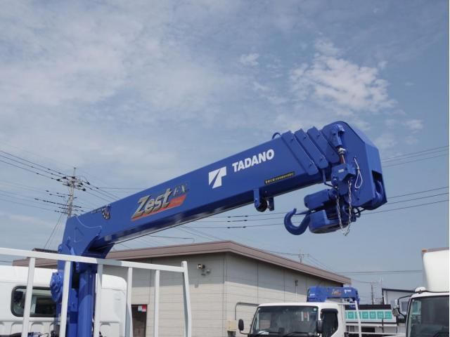 MITSUBISHI CANTER 2025