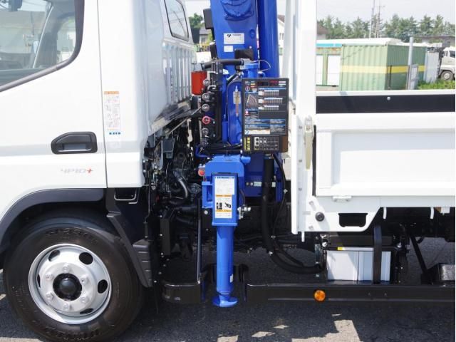 MITSUBISHI CANTER 2025