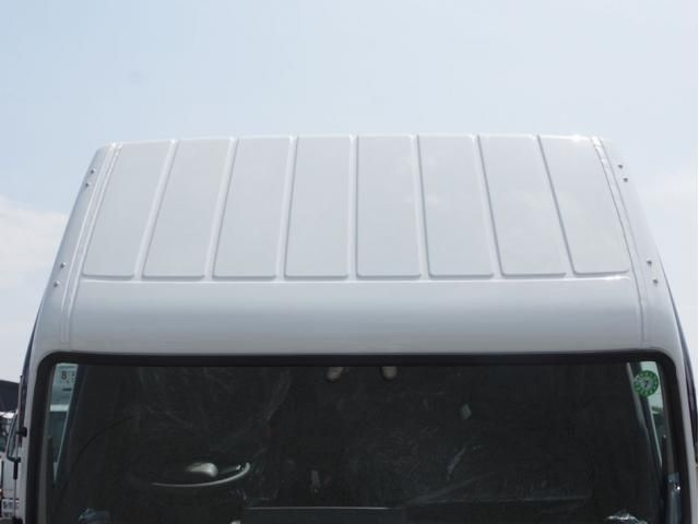 MITSUBISHI CANTER 2025