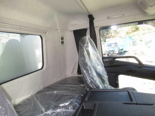 MITSUBISHI FUSOU SUPER GREAT 2025