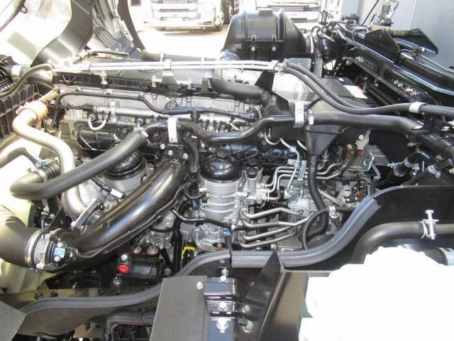 MITSUBISHI FUSOU SUPER GREAT 2025