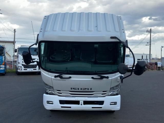 ISUZU FORWARD 2019