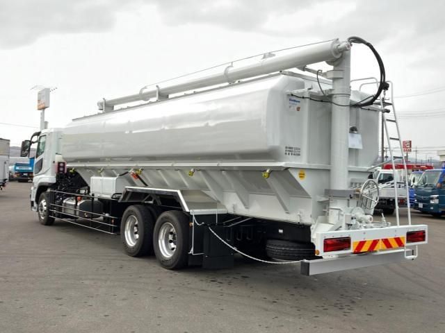 MITSUBISHI FUSOU SUPER GREAT 2025