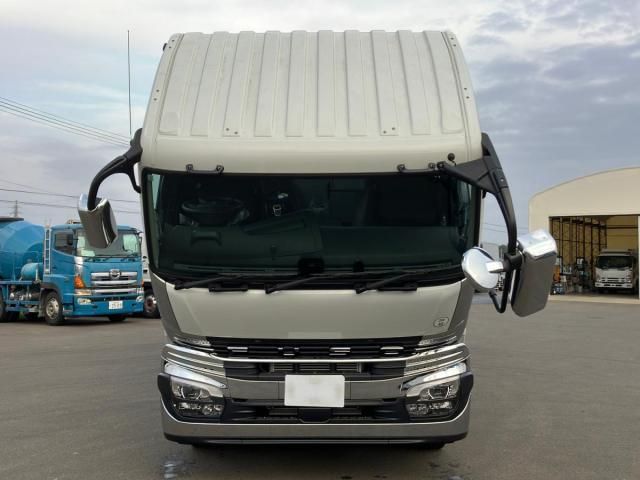 MITSUBISHI FUSOU SUPER GREAT 2025