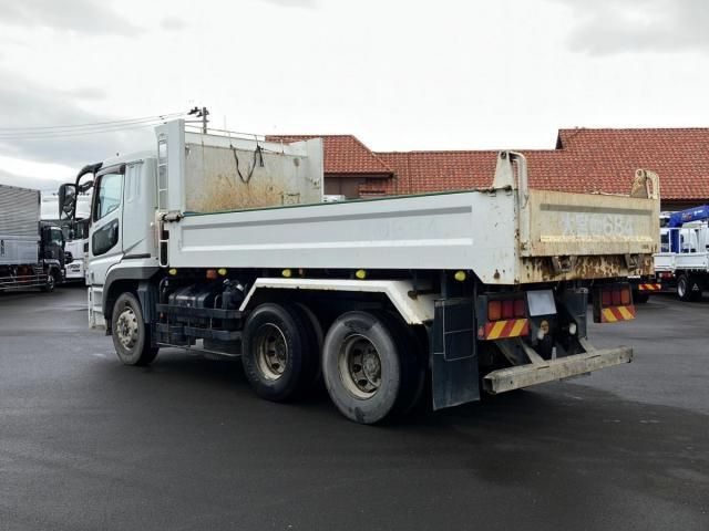 MITSUBISHI FUSOU SUPER GREAT 2018