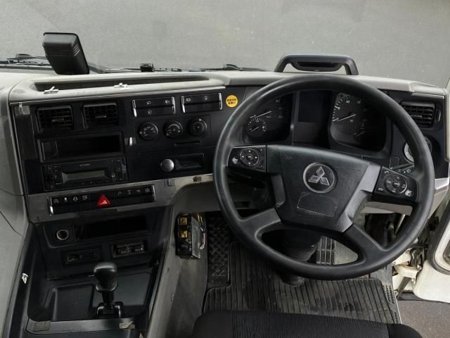 MITSUBISHI FUSOU SUPER GREAT 2018