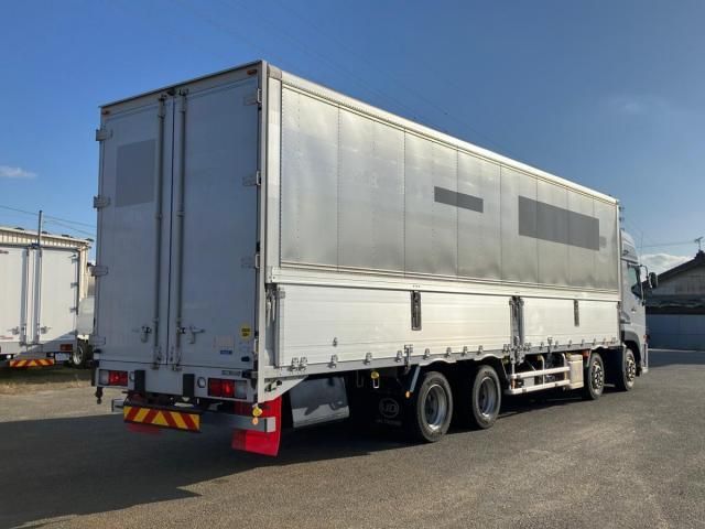 NISSAN DIESEL Quon 2016