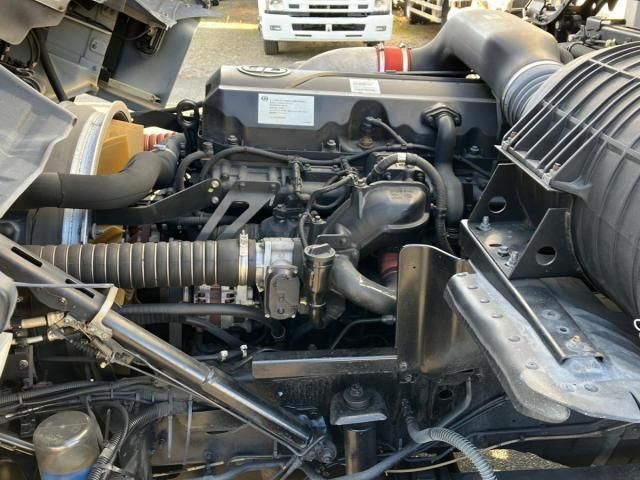 NISSAN DIESEL Quon 2016