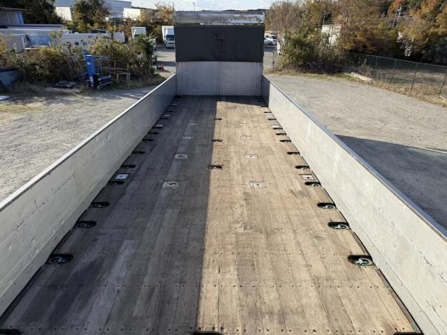 MITSUBISHI FUSOU SUPER GREAT 2016