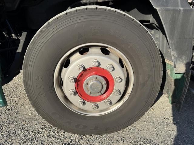 MITSUBISHI FUSOU SUPER GREAT 2016