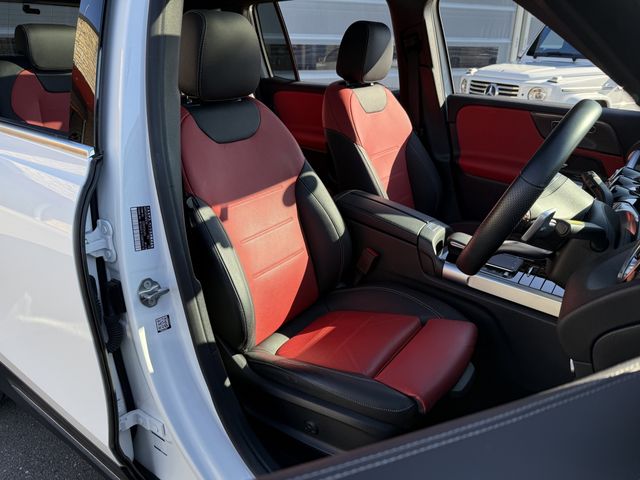 MERCEDES BENZ MERCEDES BENZ GLB 2023