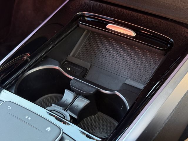 MERCEDES BENZ MERCEDES BENZ GLB 2023