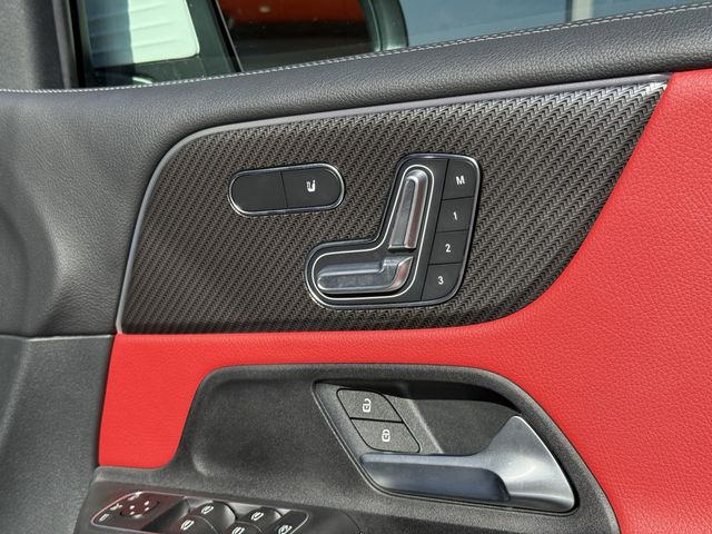 MERCEDES BENZ MERCEDES BENZ GLB 2023