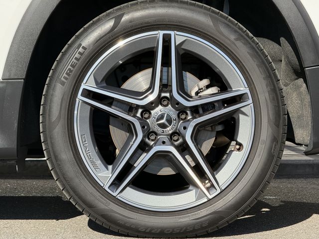 MERCEDES BENZ MERCEDES BENZ GLB 2023