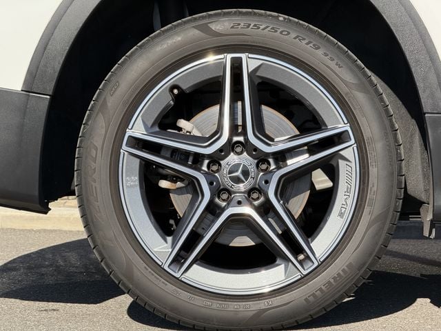 MERCEDES BENZ MERCEDES BENZ GLB 2023