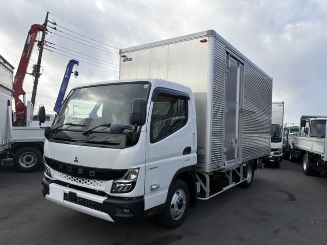 MITSUBISHI CANTER 2025