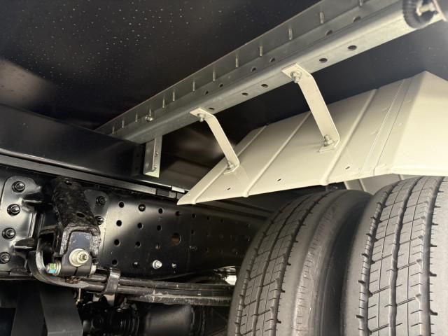 MITSUBISHI CANTER 2025