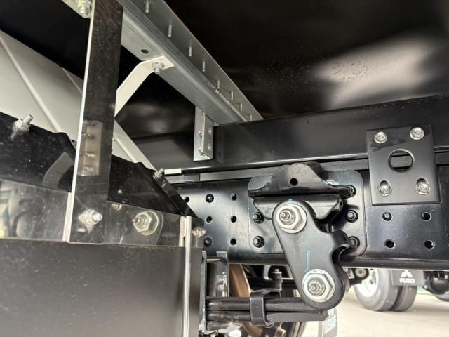 MITSUBISHI CANTER 2025