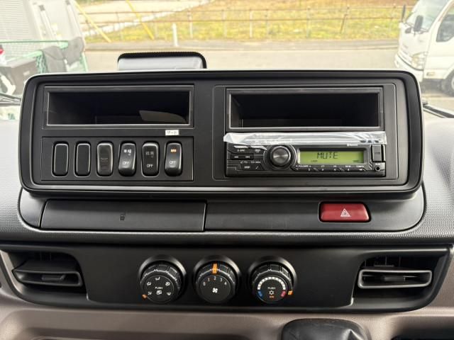 MITSUBISHI CANTER 2025