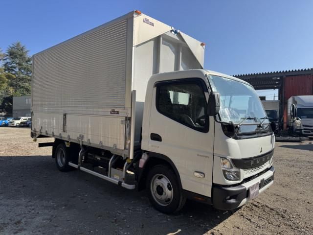 MITSUBISHI CANTER 2025