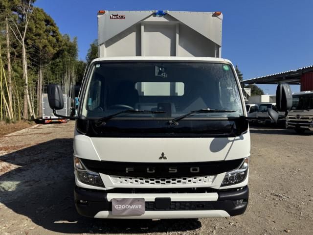MITSUBISHI CANTER 2025