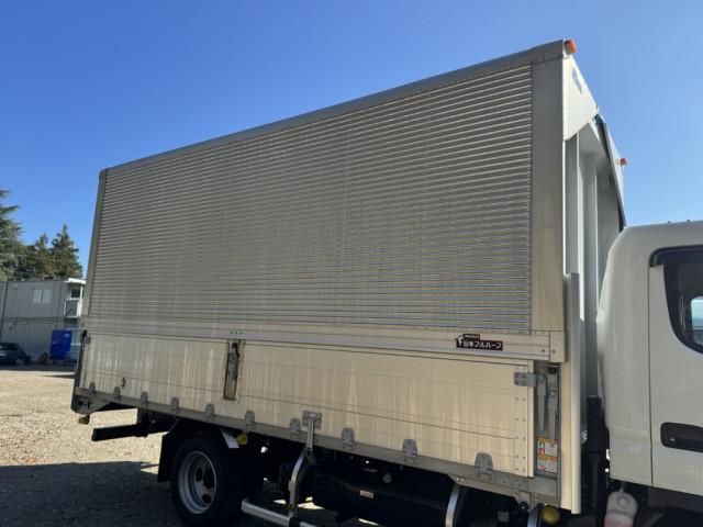 MITSUBISHI CANTER 2025